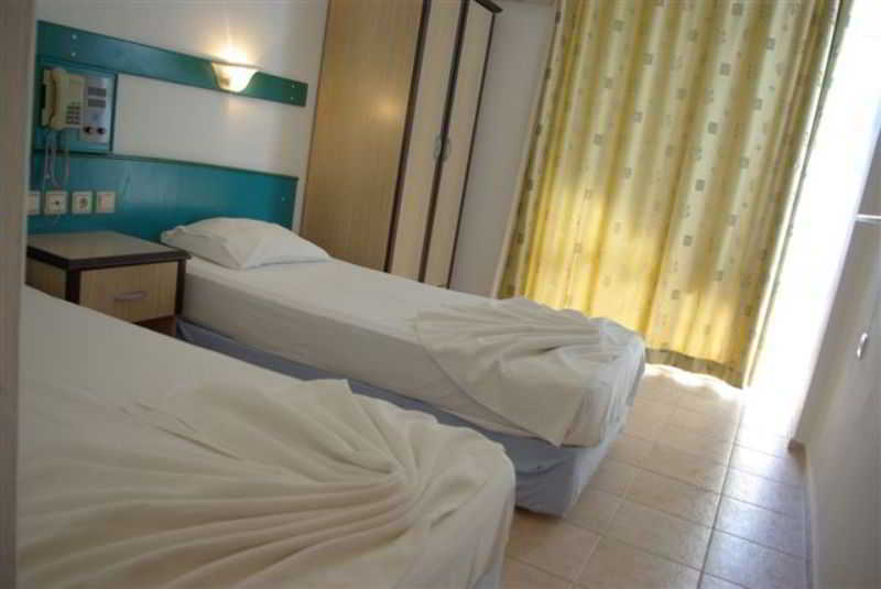 Zeybek Hotel Турунч Екстер'єр фото