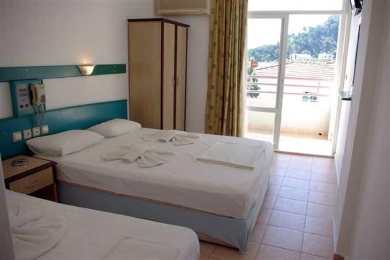 Zeybek Hotel Турунч Екстер'єр фото